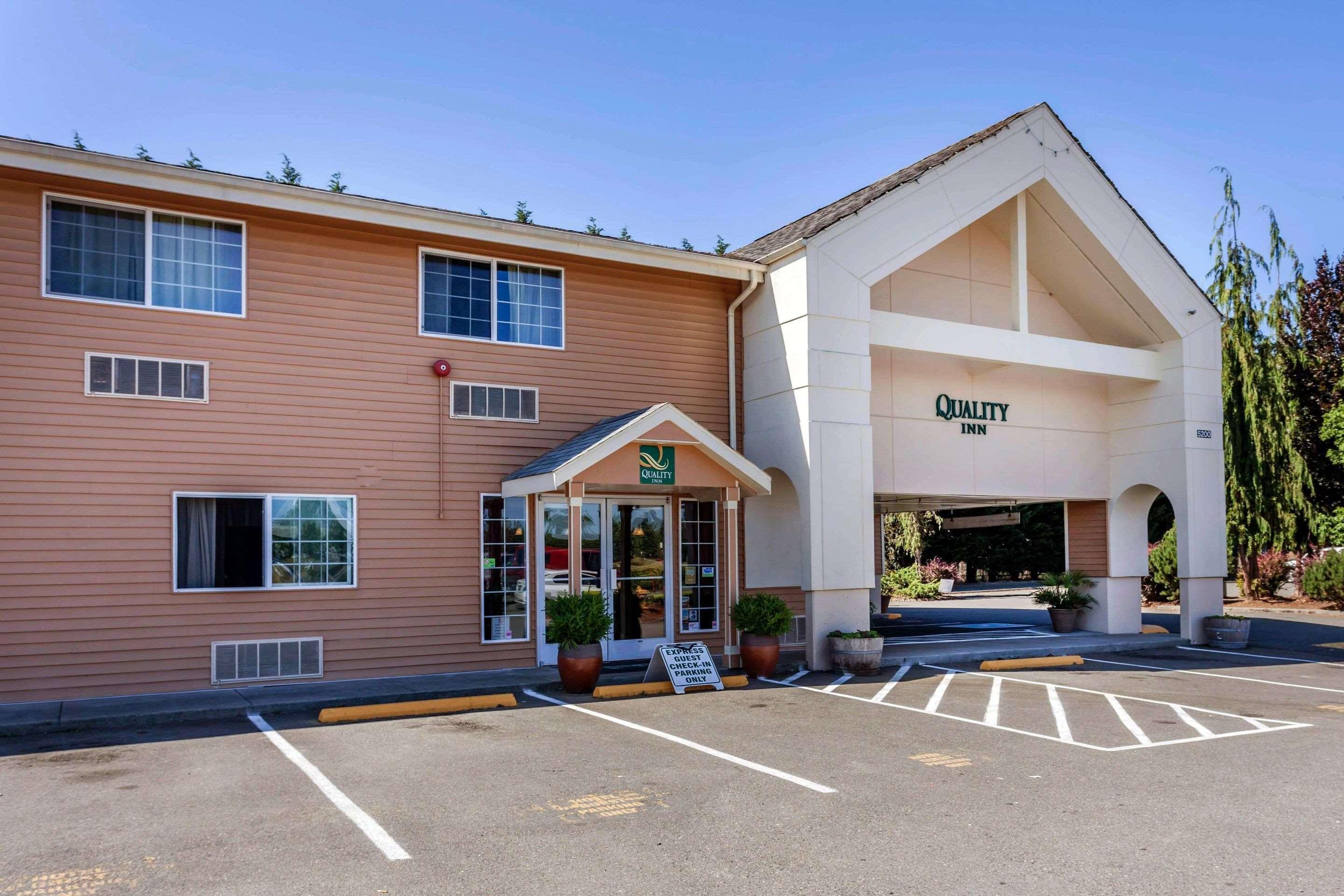 Quality Inn Arlington Extérieur photo