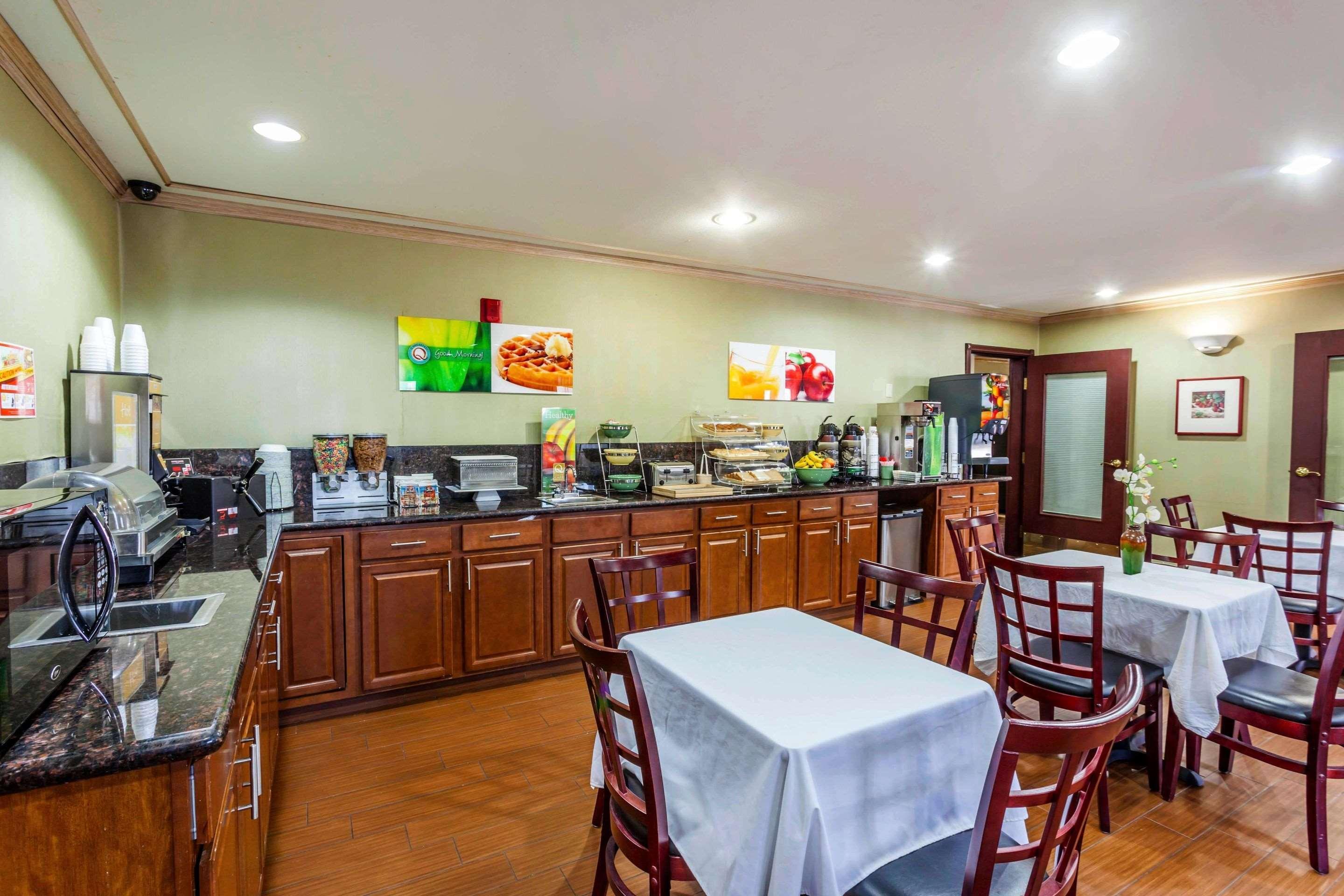 Quality Inn Arlington Extérieur photo