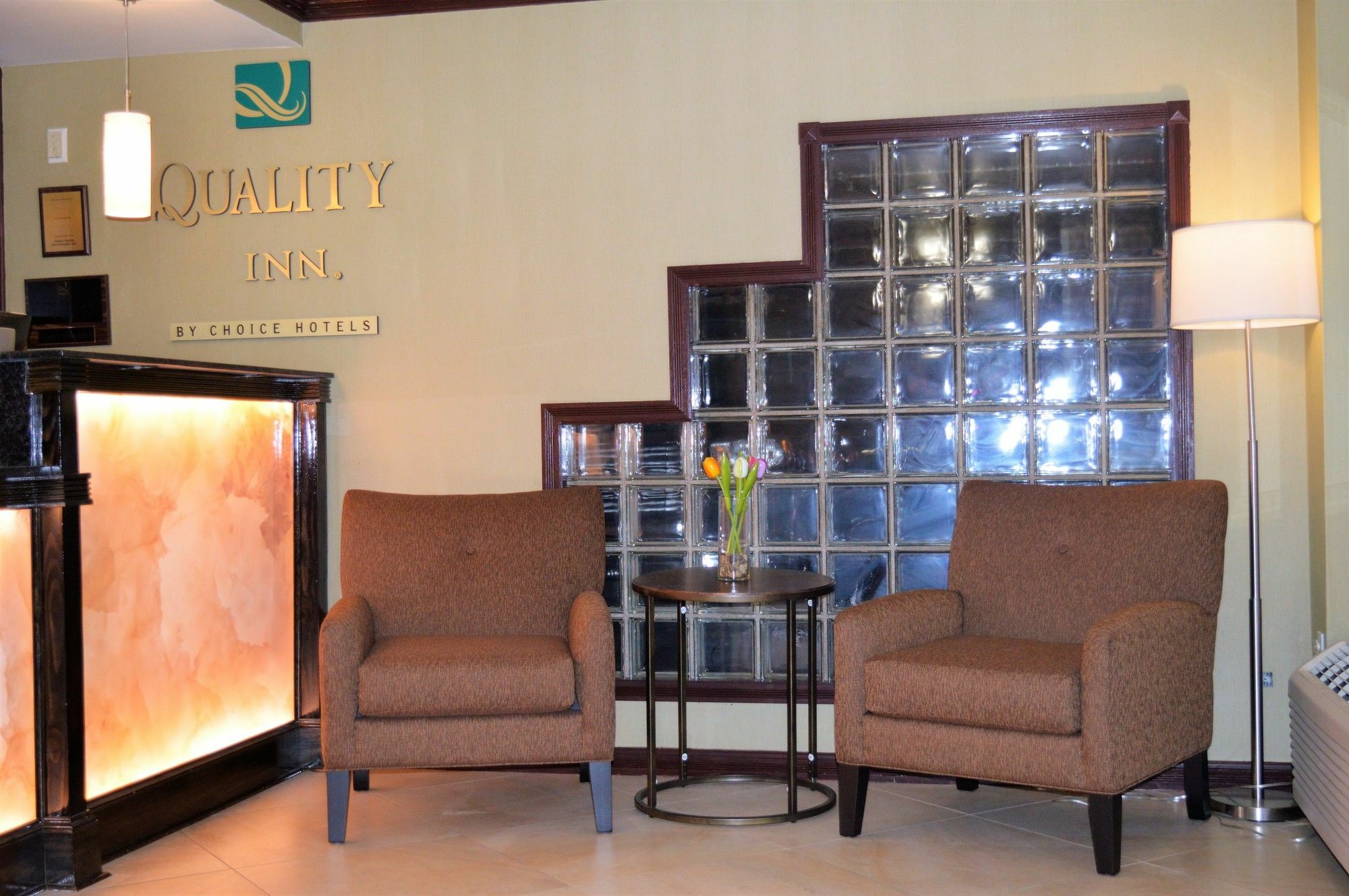 Quality Inn Arlington Extérieur photo